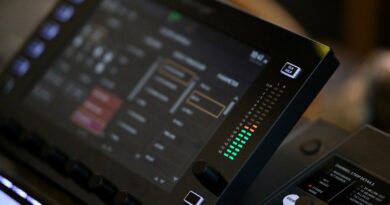 DaVinci Resolve 21 Expands Beyond Video